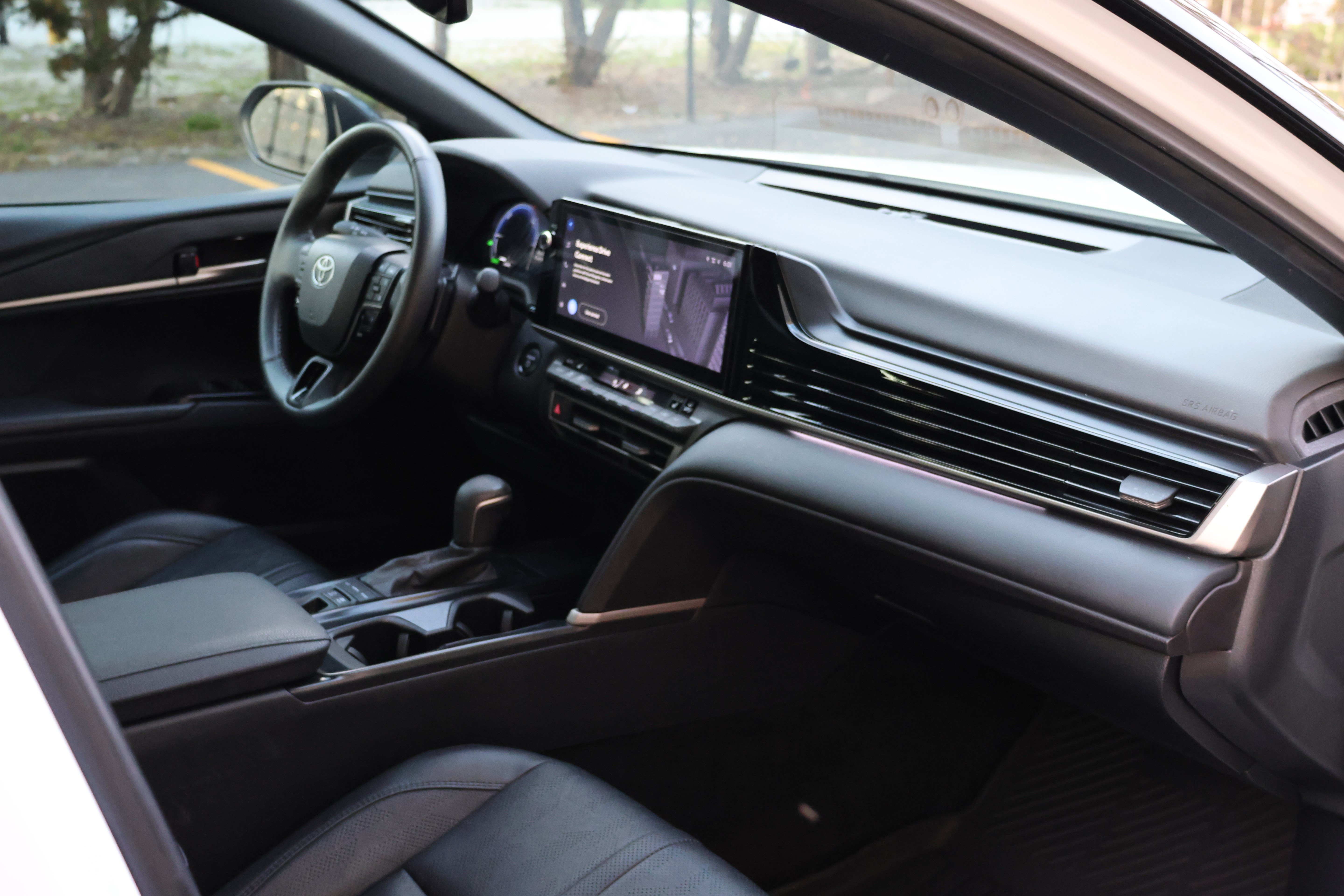Used 2025 Toyota Camry XSE FWD image 34