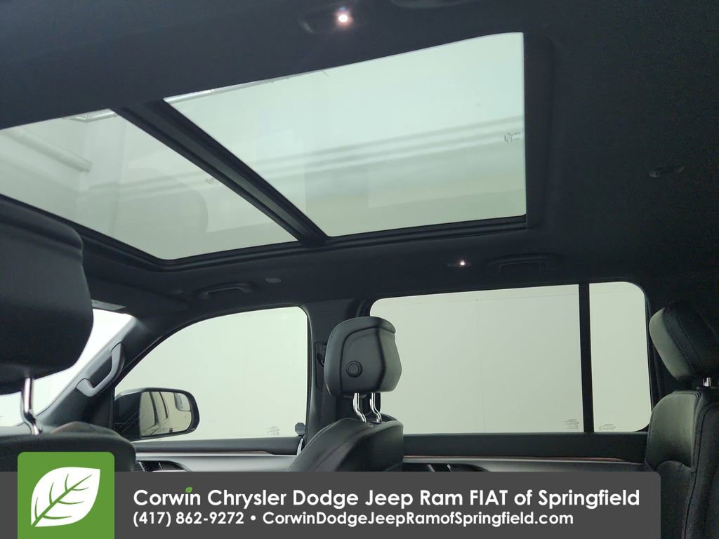 Used 2024 Jeep Wagoneer Series II image 31