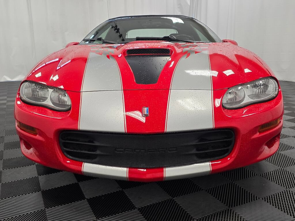 Used 2002 Chevrolet Camaro Z28 w/ SS Performance/Appearance Pkg RWD image 8