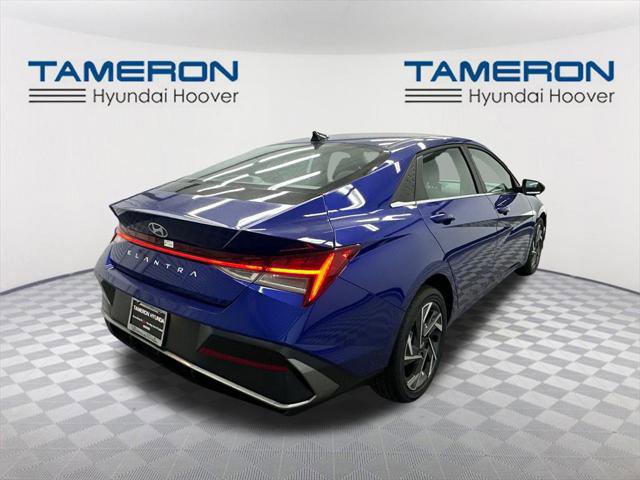 New 2025 Hyundai Elantra SEL image 5