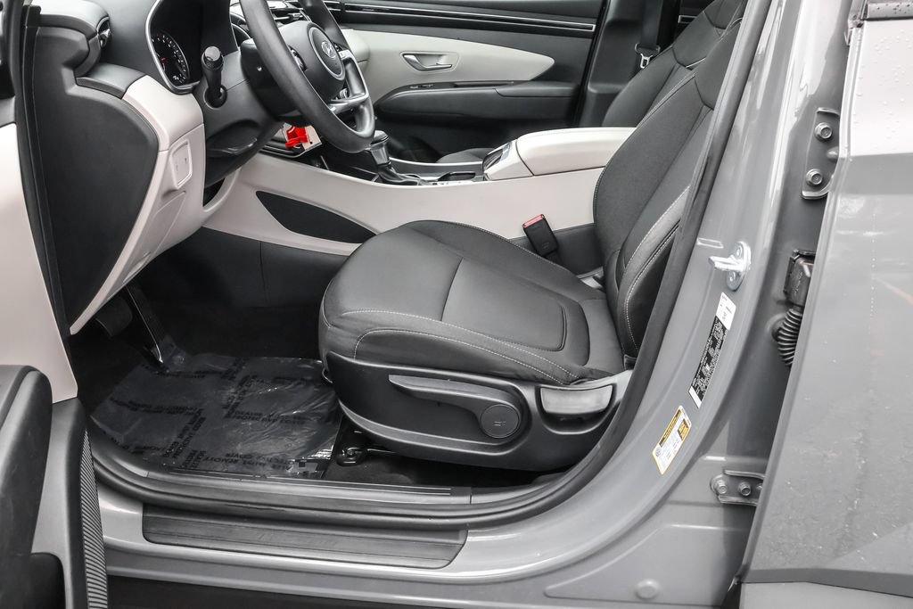 Used 2024 Hyundai Tucson SE AWD/4WD image 16