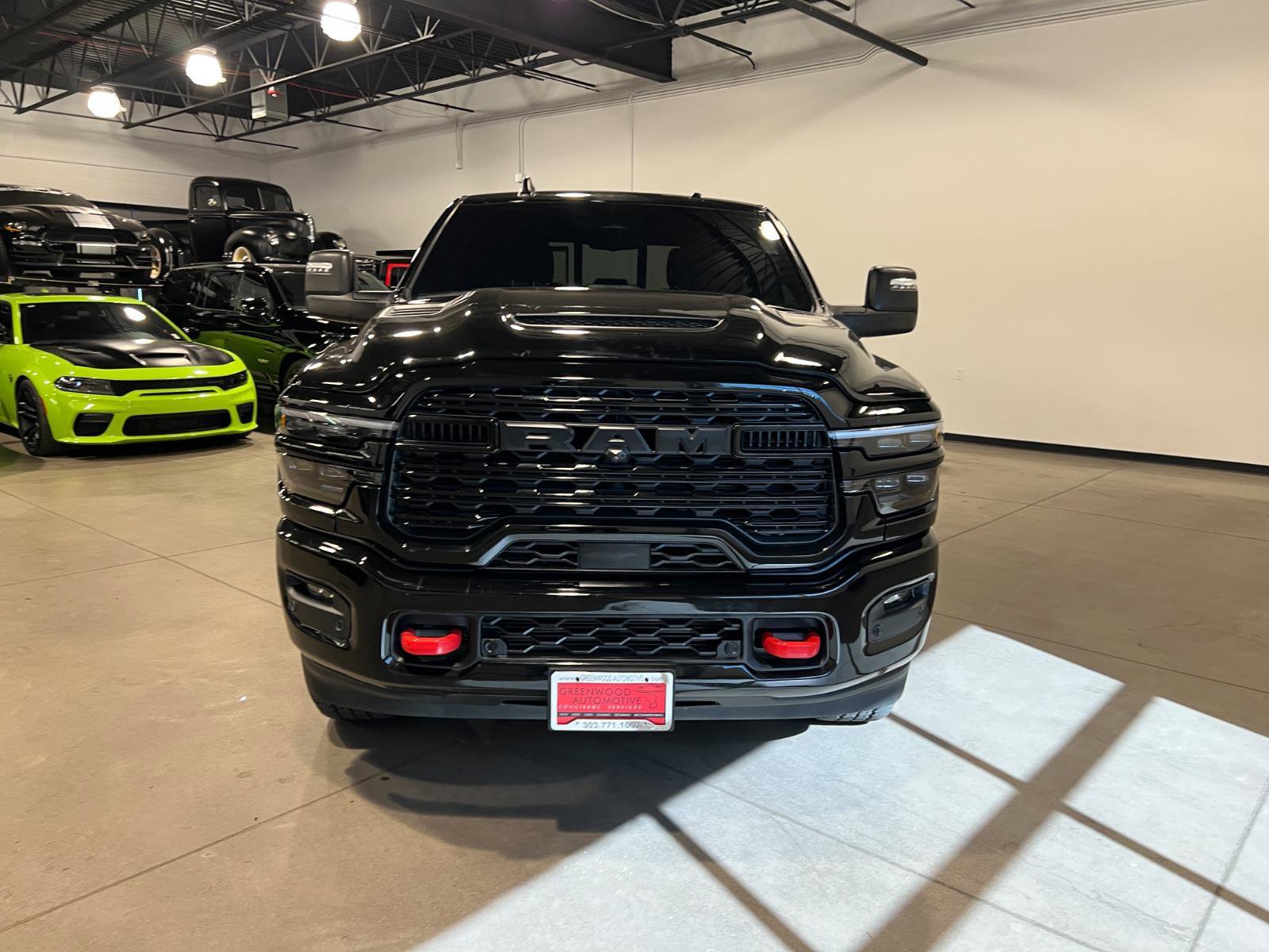Used 2025 RAM 2500 Limited AWD/4WD image 8
