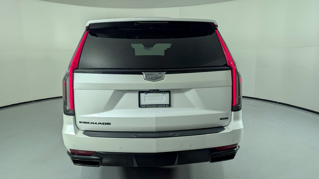 Used 2023 Cadillac Escalade ESV Sport Platinum w/ LPO, ONYX Package AWD/4WD image 5
