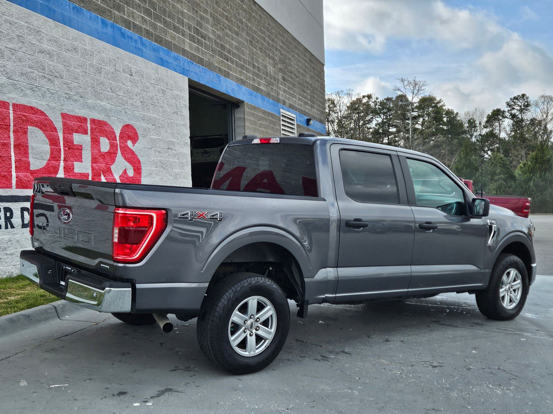 Used 2023 Ford F150 XLT AWD/4WD image 7