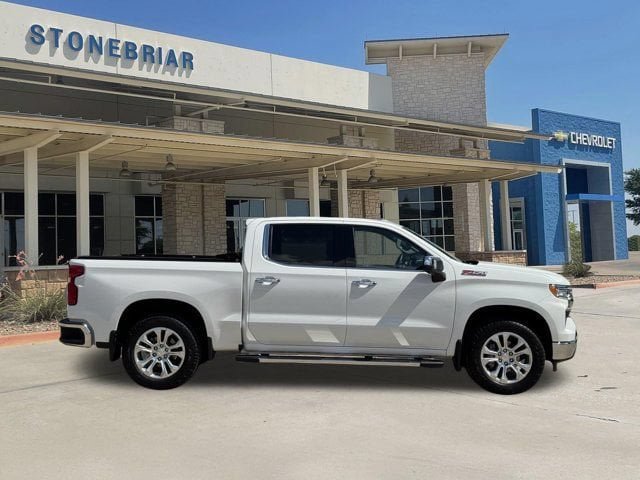 Used 2024 Chevrolet Silverado 1500 LTZ w/ LTZ Convenience Package II AWD/4WD image 4