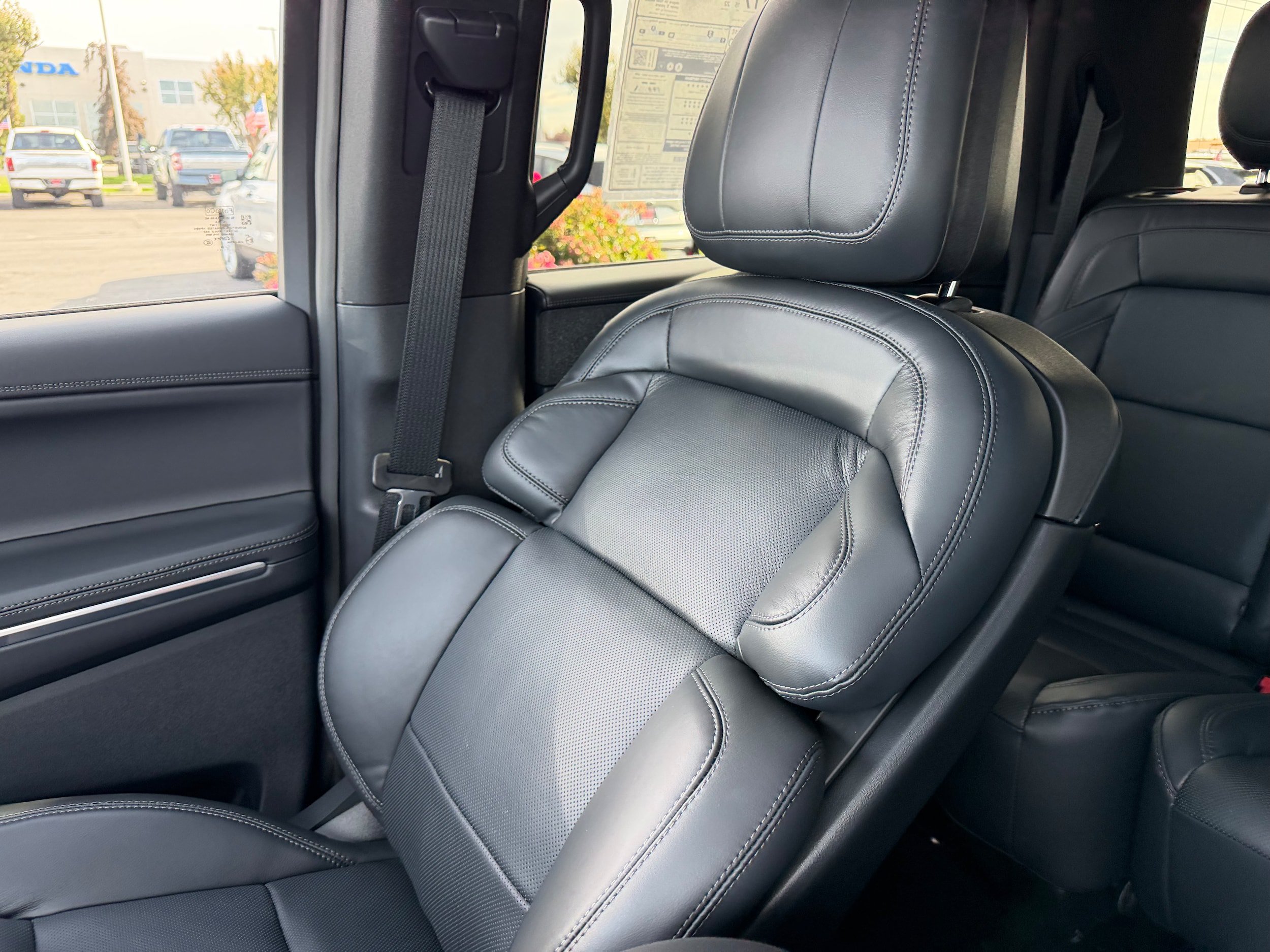 New 2027 Lincoln Navigator L Reserve w/ Jet Appearance Package AWD/4WD image 33