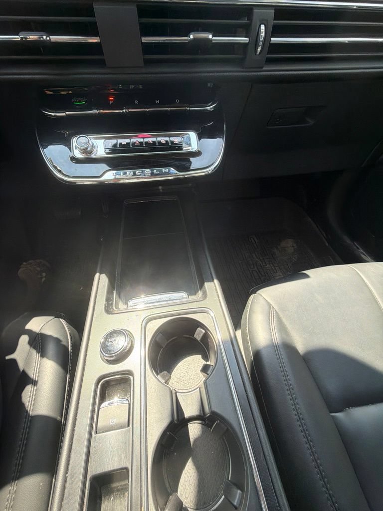Used 2025 Lincoln Corsair FWD image 13