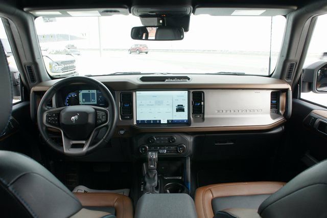 Used 2023 Ford Bronco Outer Banks image 33