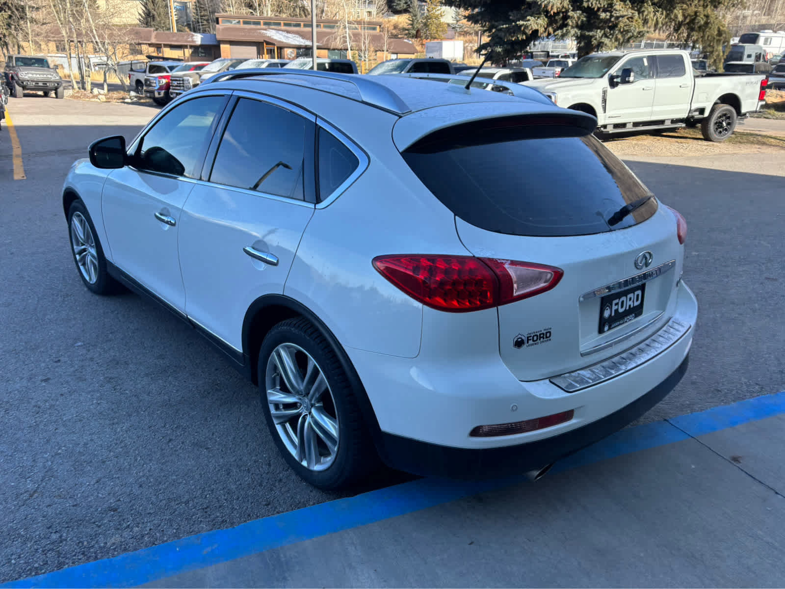 Used 2015 INFINITI QX50 Journey w/ Premium Package image 12