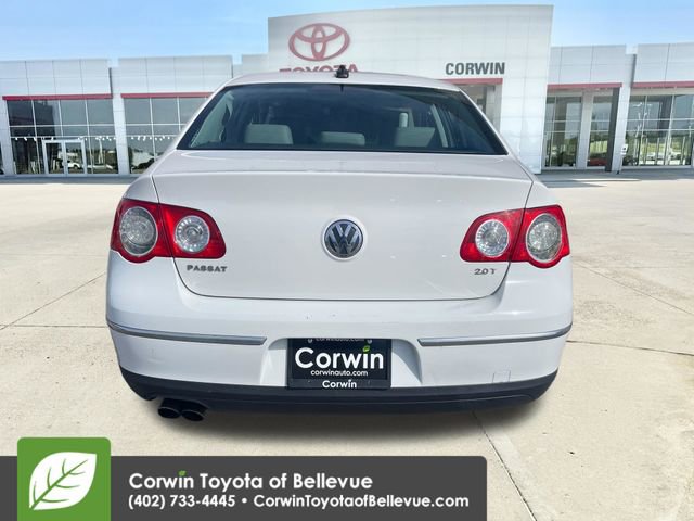 Used 2006 Volkswagen Passat 2.0T FWD image 4