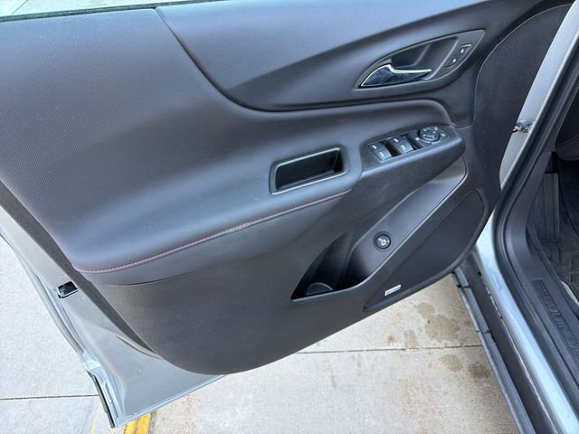 Used 2024 Chevrolet Equinox RS w/ RS Leather Package FWD image 12