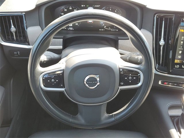 Used 2021 Volvo V90 T6 Cross Country image 26