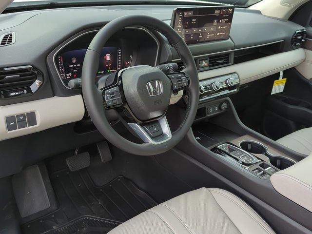 New 2026 Honda Pilot Elite image 3