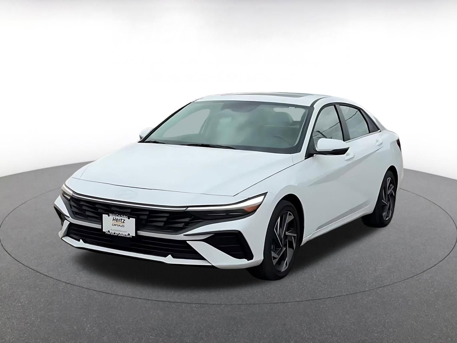 Used 2025 Hyundai Elantra Limited image 7