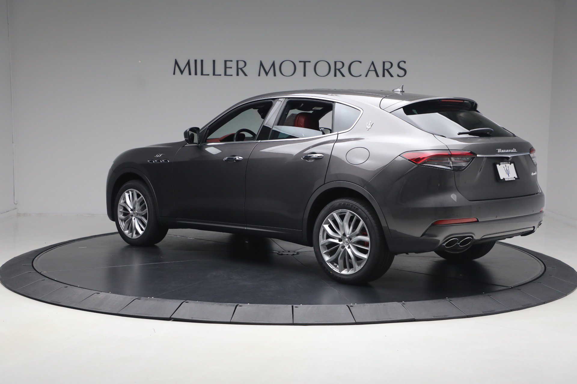 Certified 2022 Maserati Levante GT AWD/4WD image 4