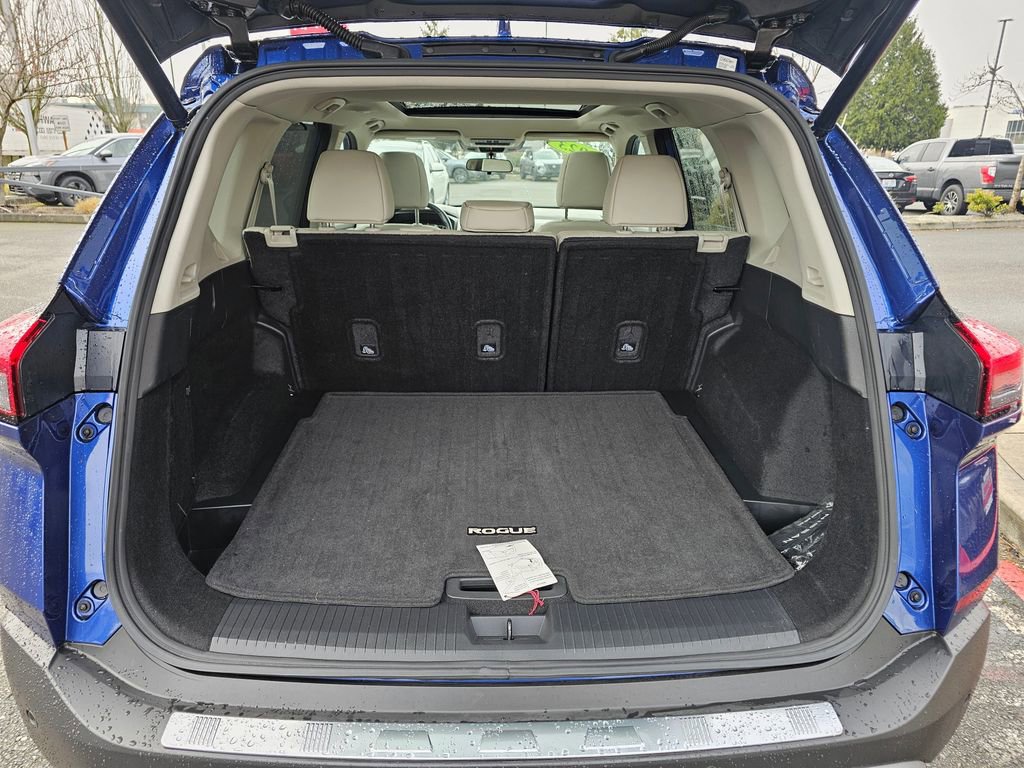 Certified 2023 Nissan Rogue SV w/ SV Premium Package AWD/4WD image 11