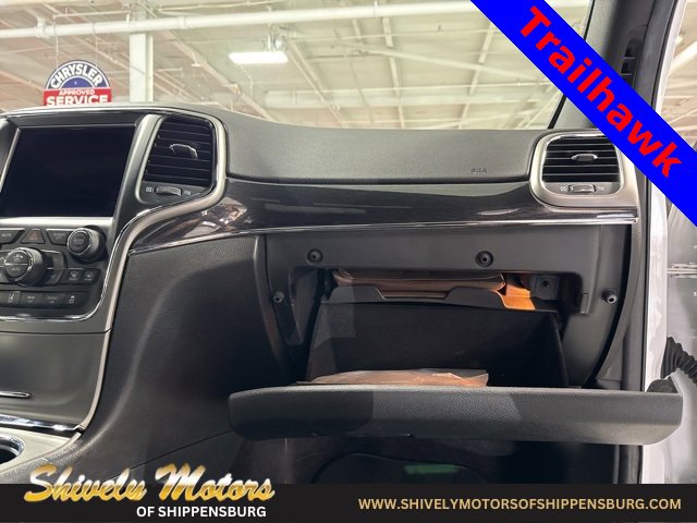 Used 2018 Jeep Grand Cherokee Trailhawk image 48