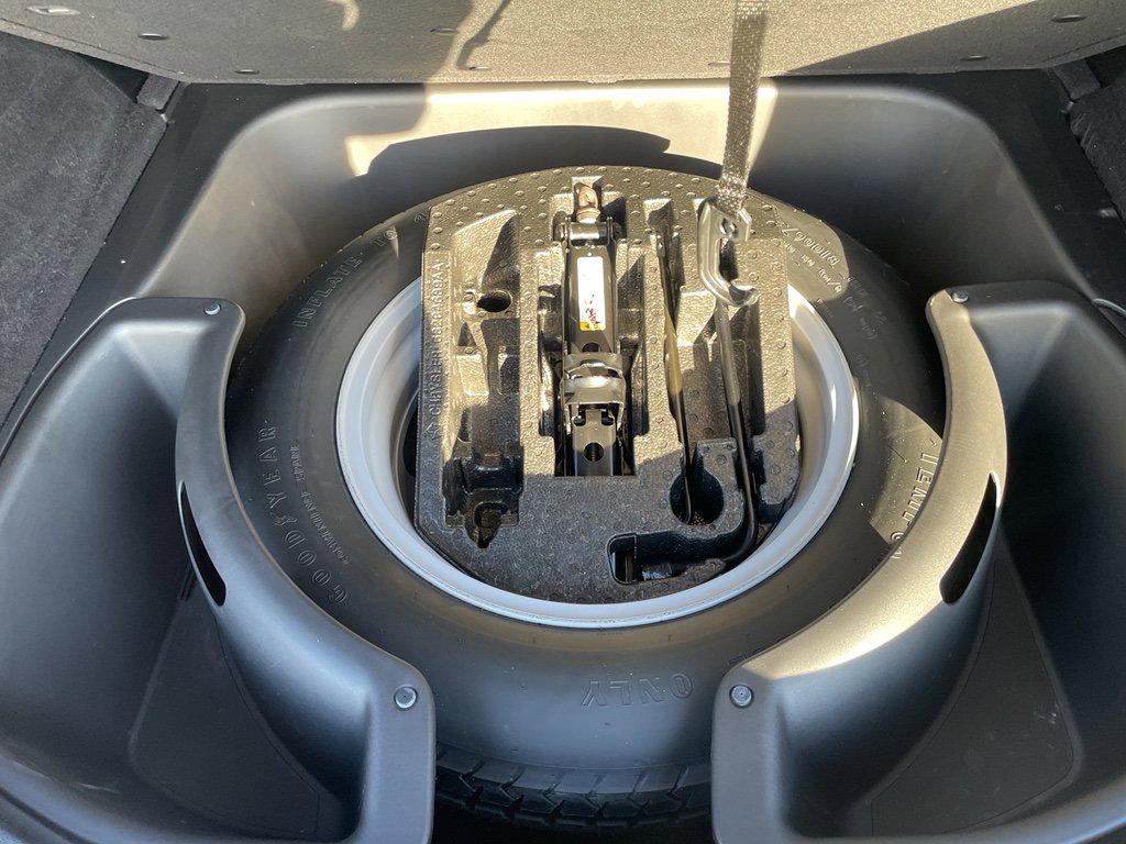 Used 2016 Jeep Grand Cherokee Limited 75th Anniversary image 57