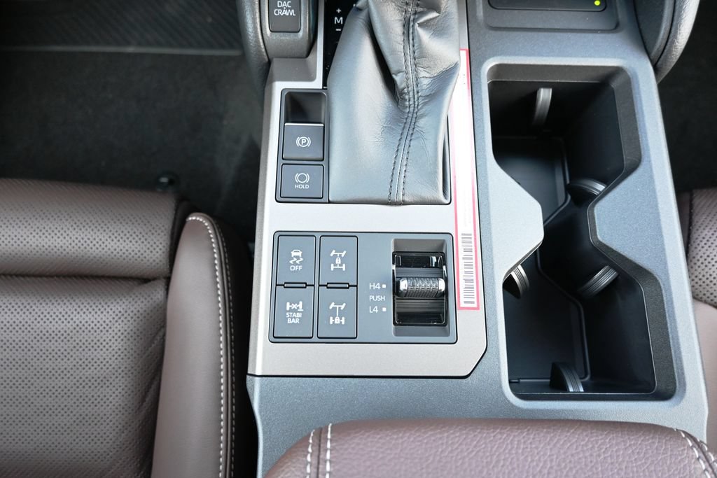 New 2027 Toyota Land Cruiser w/ Premium Package AWD/4WD image 29