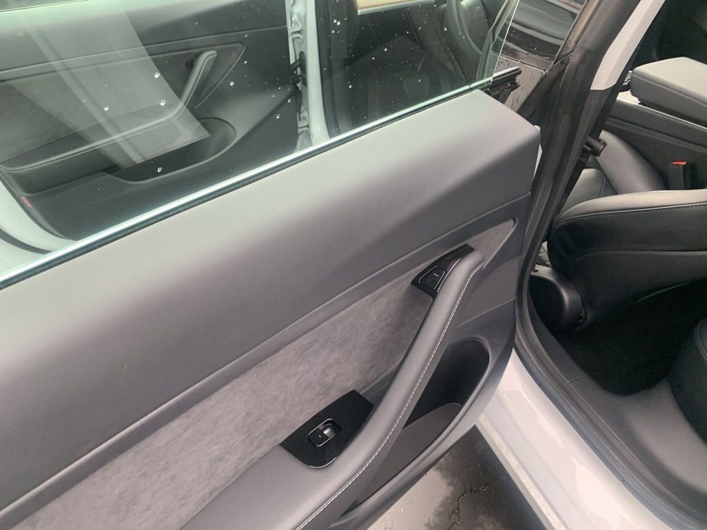 Used 2020 Tesla Model 3 Standard Range Plus RWD image 21