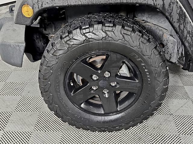 Used 2017 Jeep Wrangler Unlimited Sport image 8