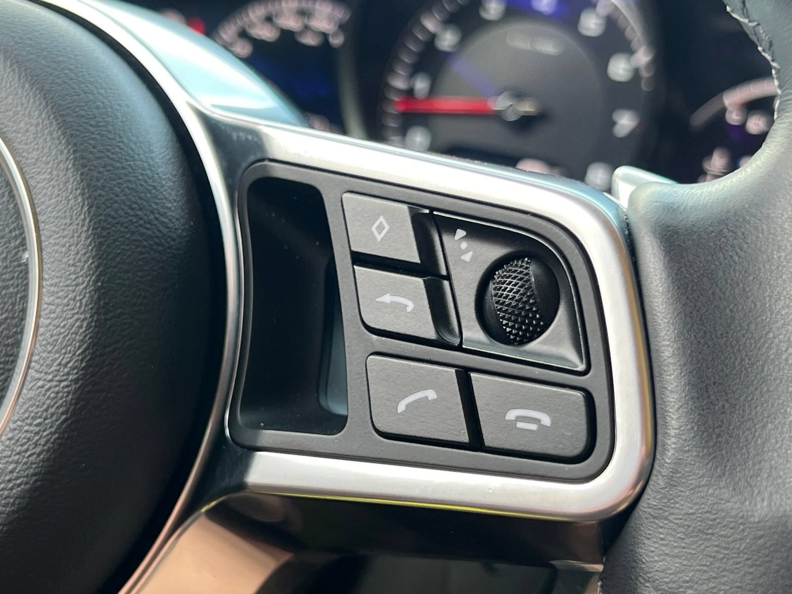 Certified 2018 Porsche Panamera 4S AWD/4WD image 27