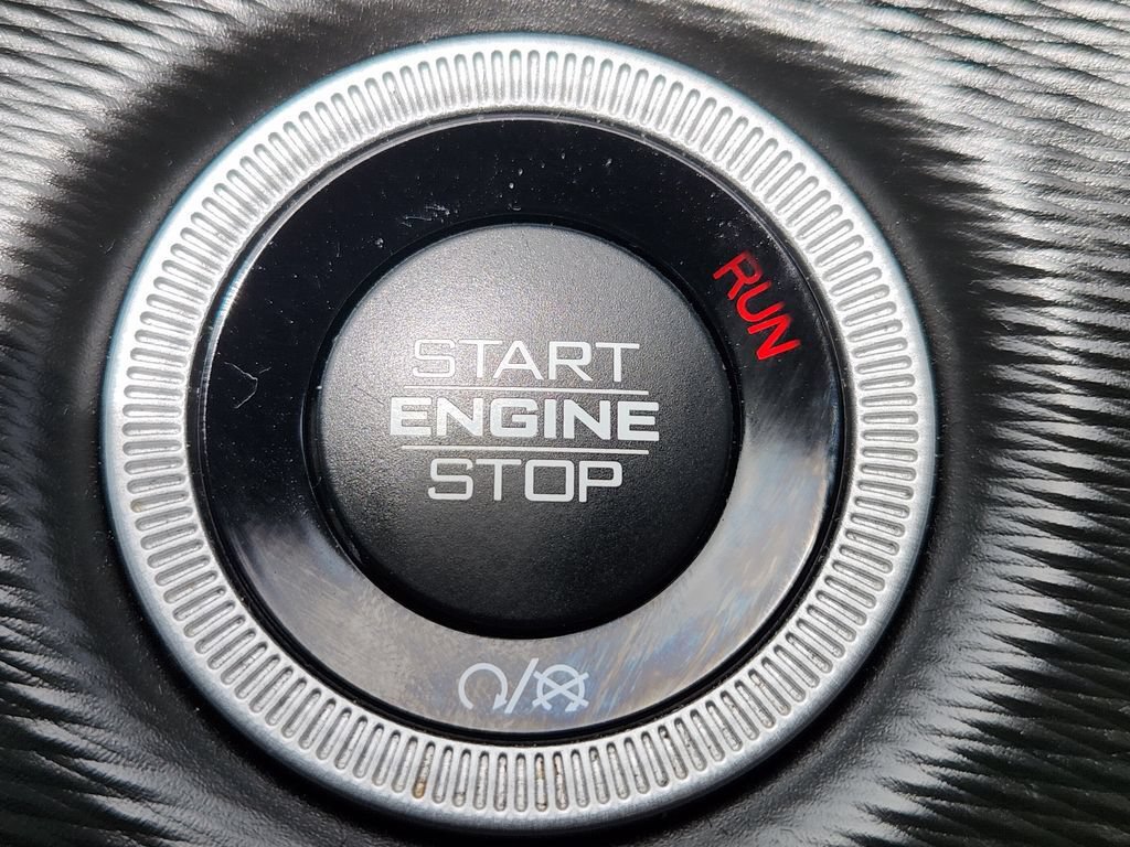 Used 2023 Jeep Grand Cherokee Altitude RWD image 22