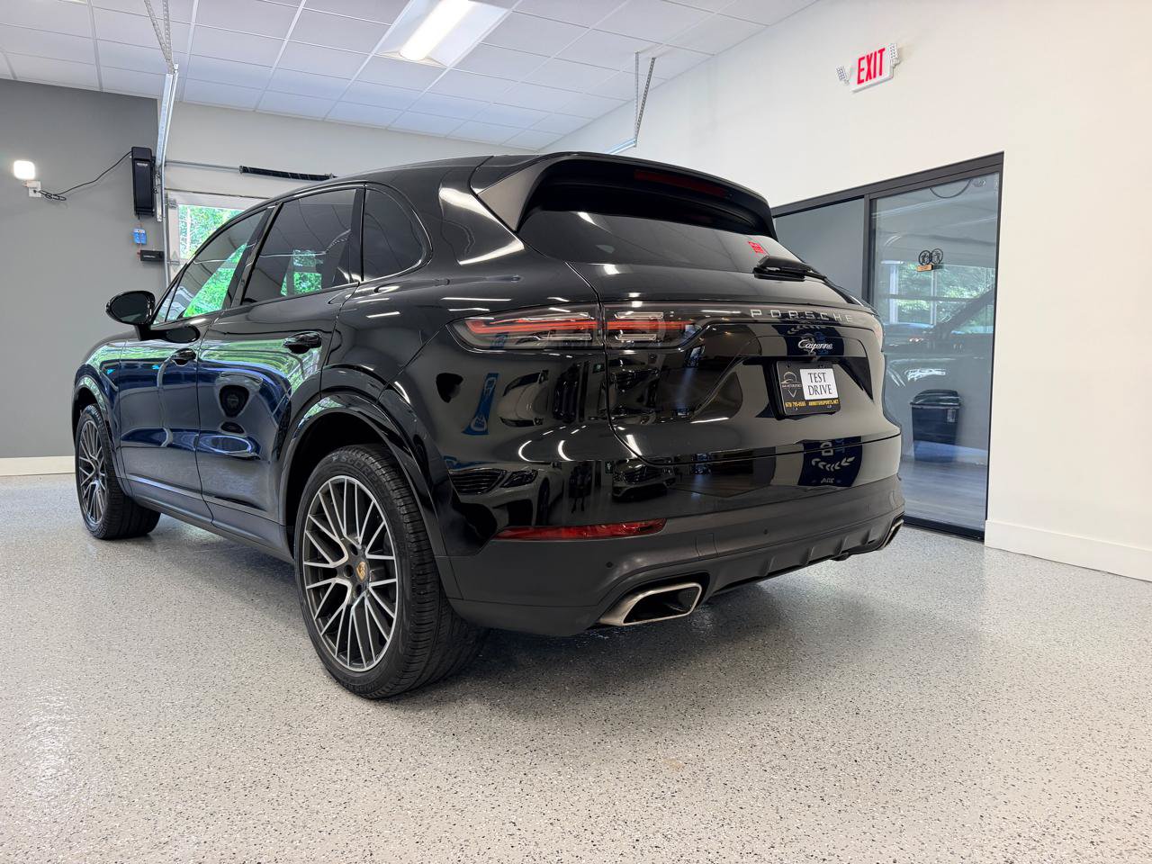Used 2019 Porsche Cayenne AWD/4WD image 6