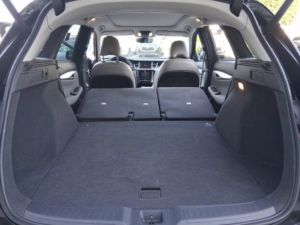 Certified 2023 INFINITI QX50 Luxe AWD/4WD image 35