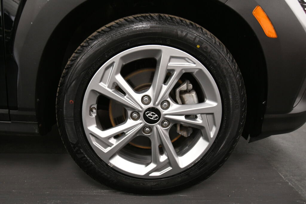 Used 2023 Hyundai Kona SEL w/ Cargo Package image 27