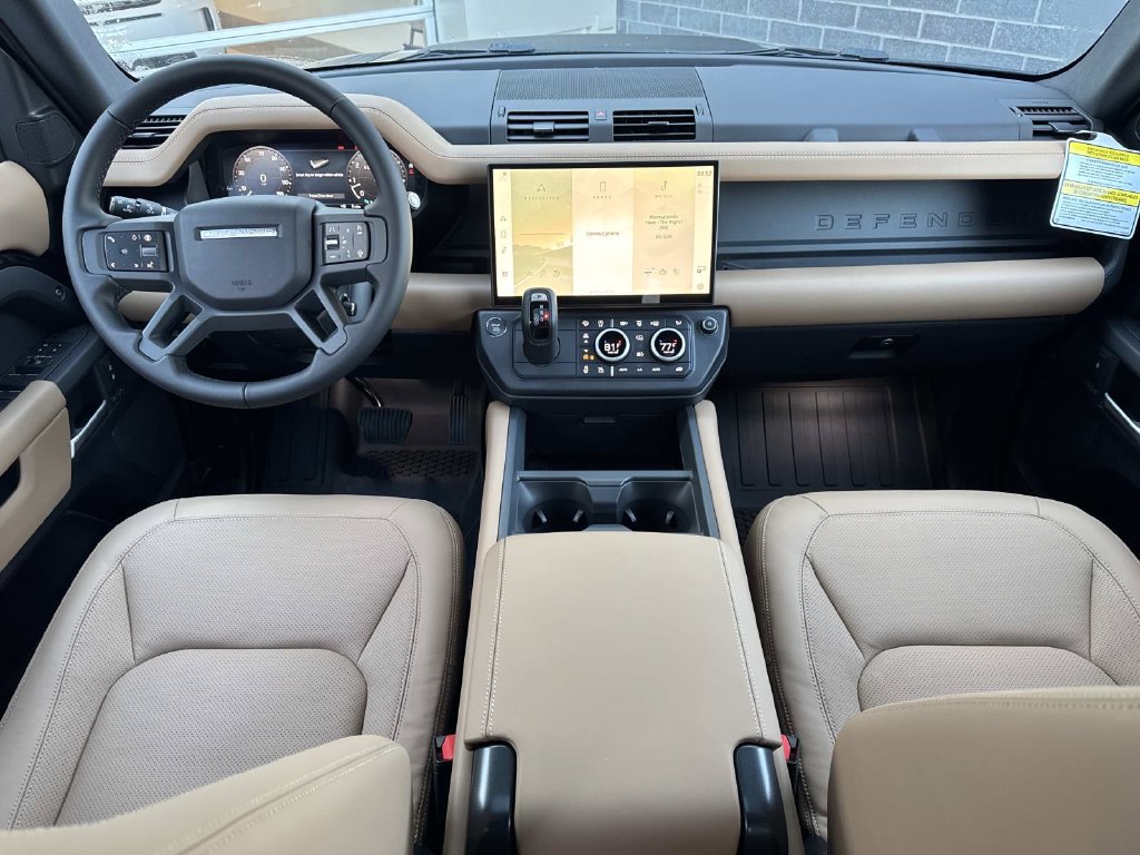 New 2026 Land Rover Defender 110 X-Dynamic SE AWD/4WD image 17
