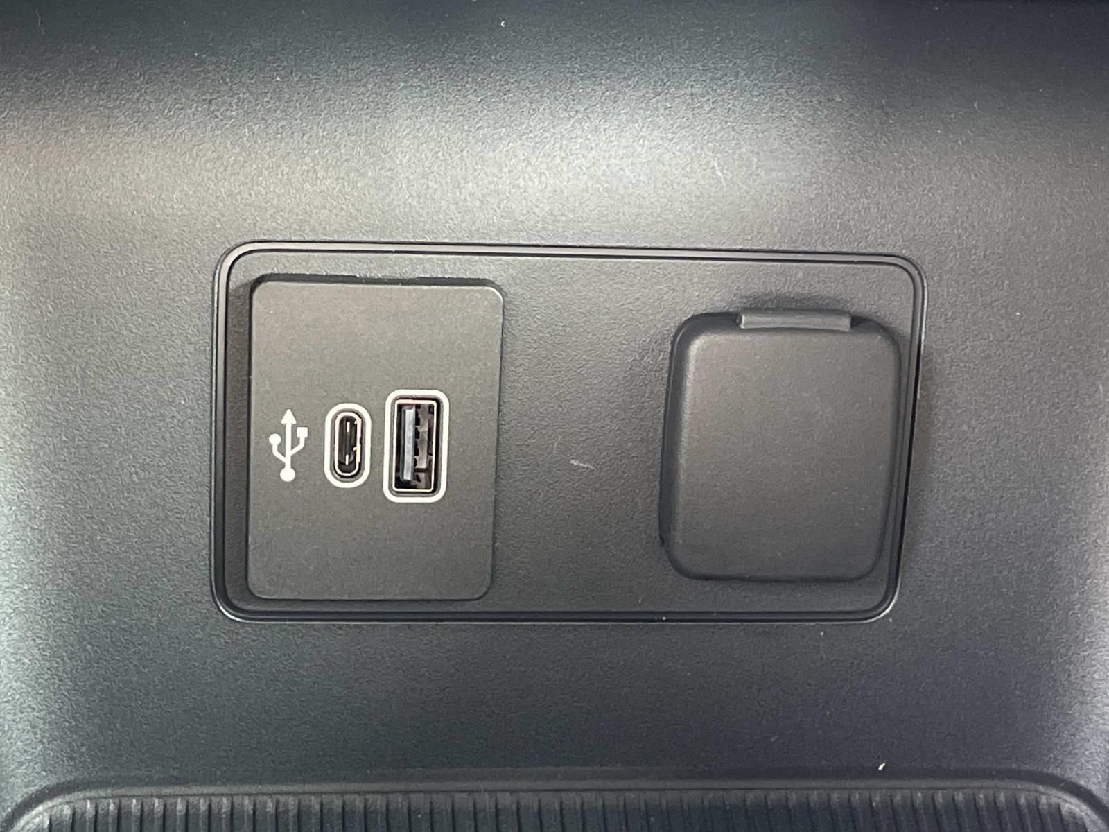New 2026 Ford Explorer Active RWD image 23