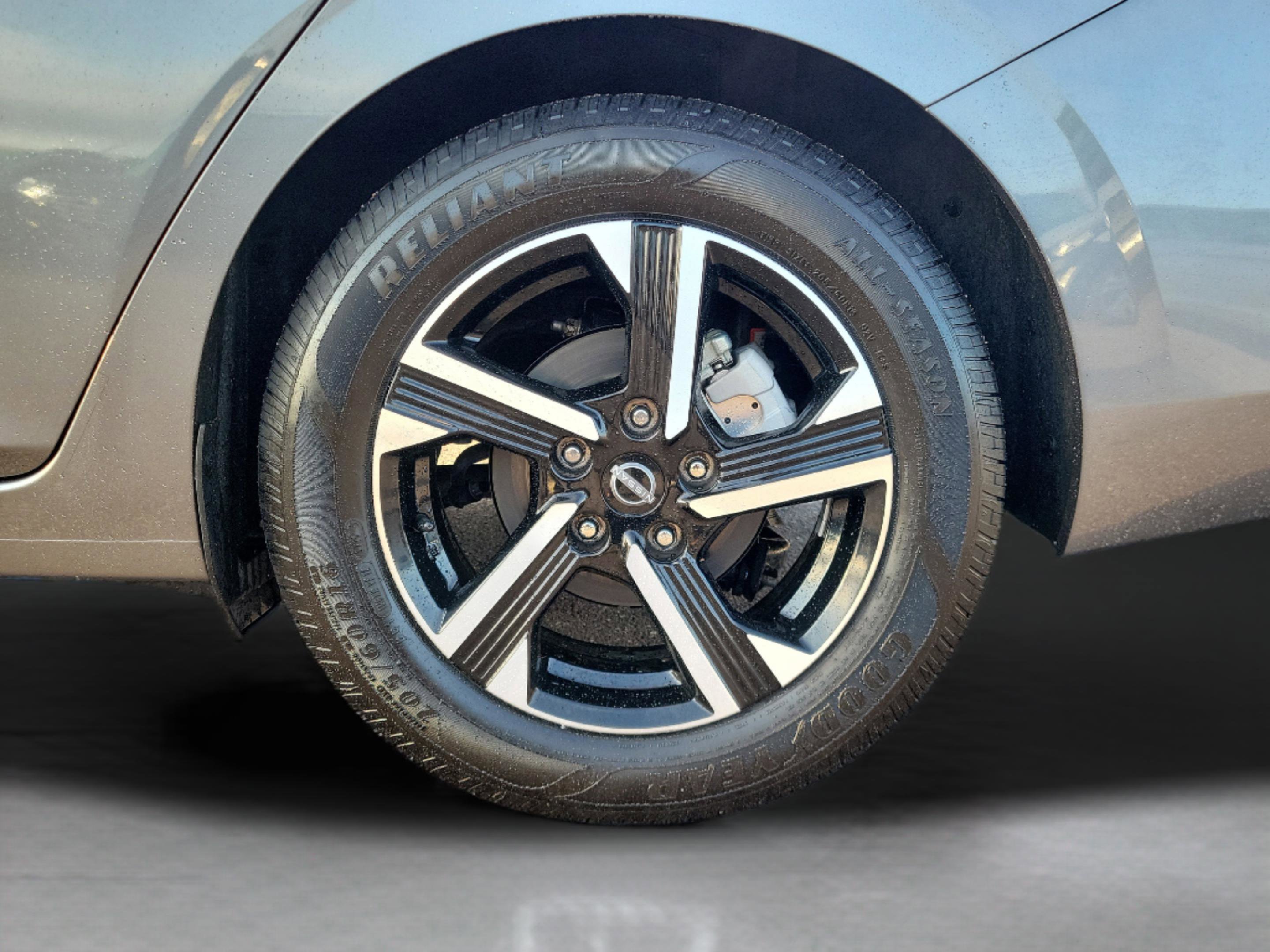 Certified 2024 Nissan Sentra SV image 7