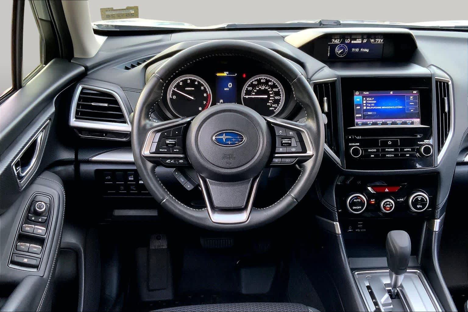 Used 2020 Subaru Forester Premium AWD/4WD image 6