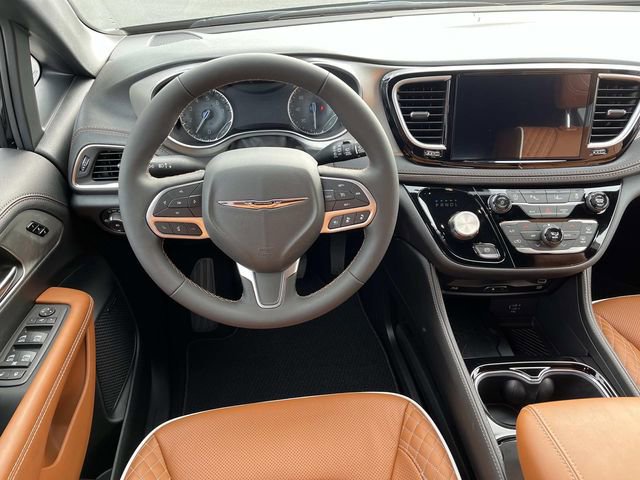 New 2026 Chrysler Pacifica Pinnacle AWD/4WD image 12
