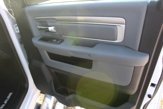 Used 2014 RAM 3500 Big Horn image 25