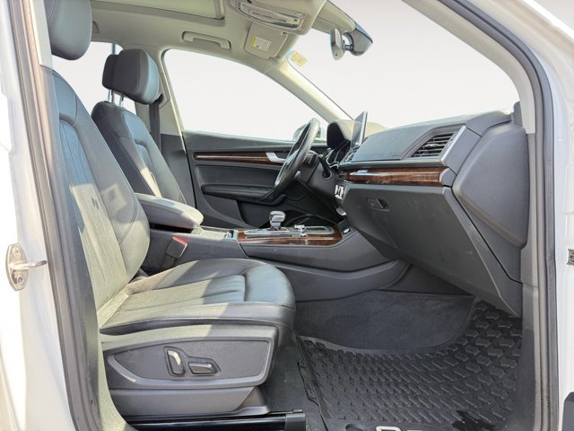 Used 2020 Audi Q5 2.0T Premium Plus w/ Premium Plus Package AWD/4WD image 15