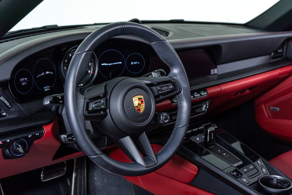 Used 2024 Porsche 911 Targa 4 GTS image 5