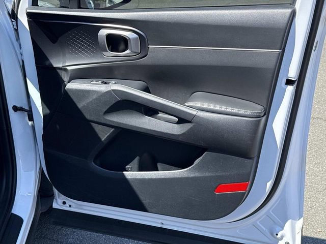 Used 2023 Kia Sorento S w/ Panoramic Sunroof Package FWD image 8