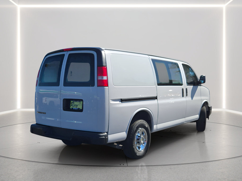 Used 2021 Chevrolet Express 2500 w/ Safety Package RWD image 10