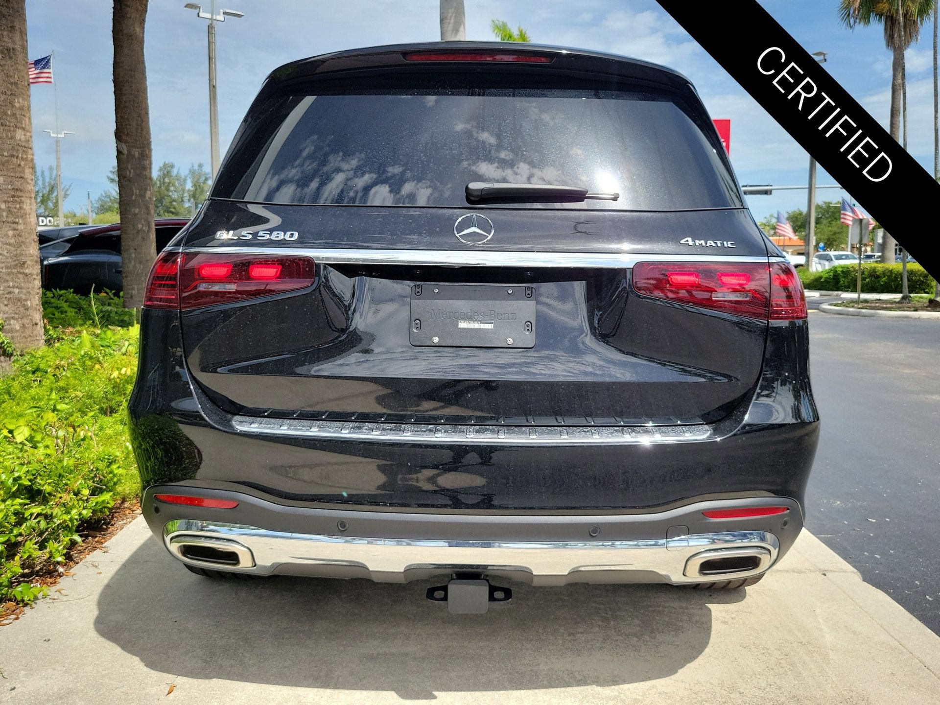 Certified 2026 Mercedes-Benz GLS 580 4MATIC image 4