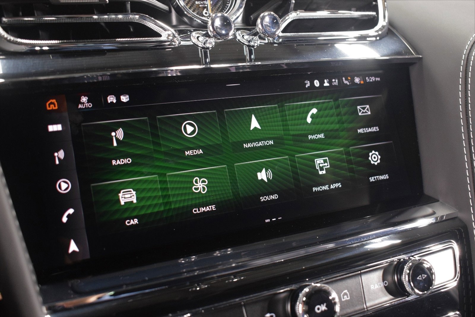 New 2024 Bentley Bentayga Extended Wheelbase image 38