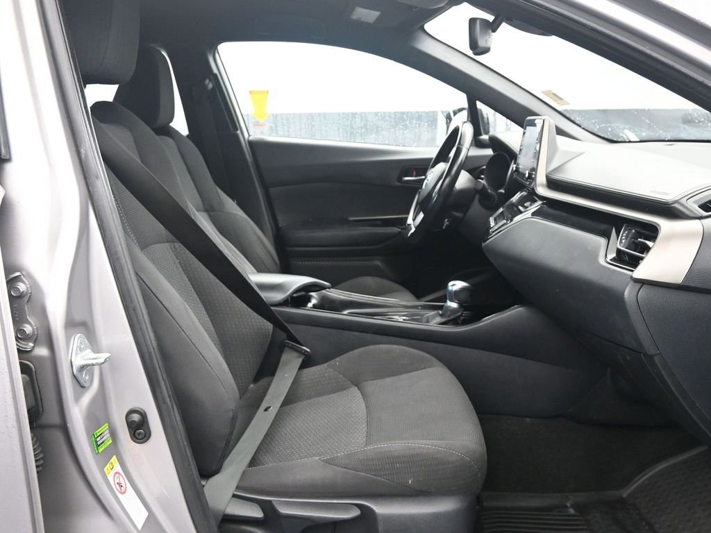 Used 2019 Toyota C-HR image 13