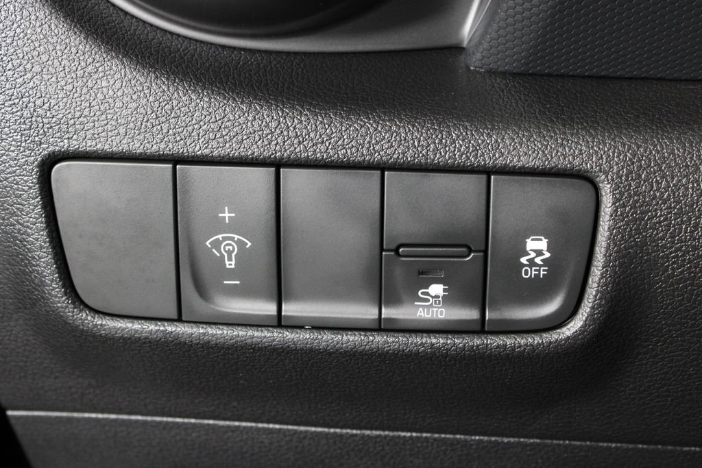 Certified 2023 Hyundai Kona SE image 22