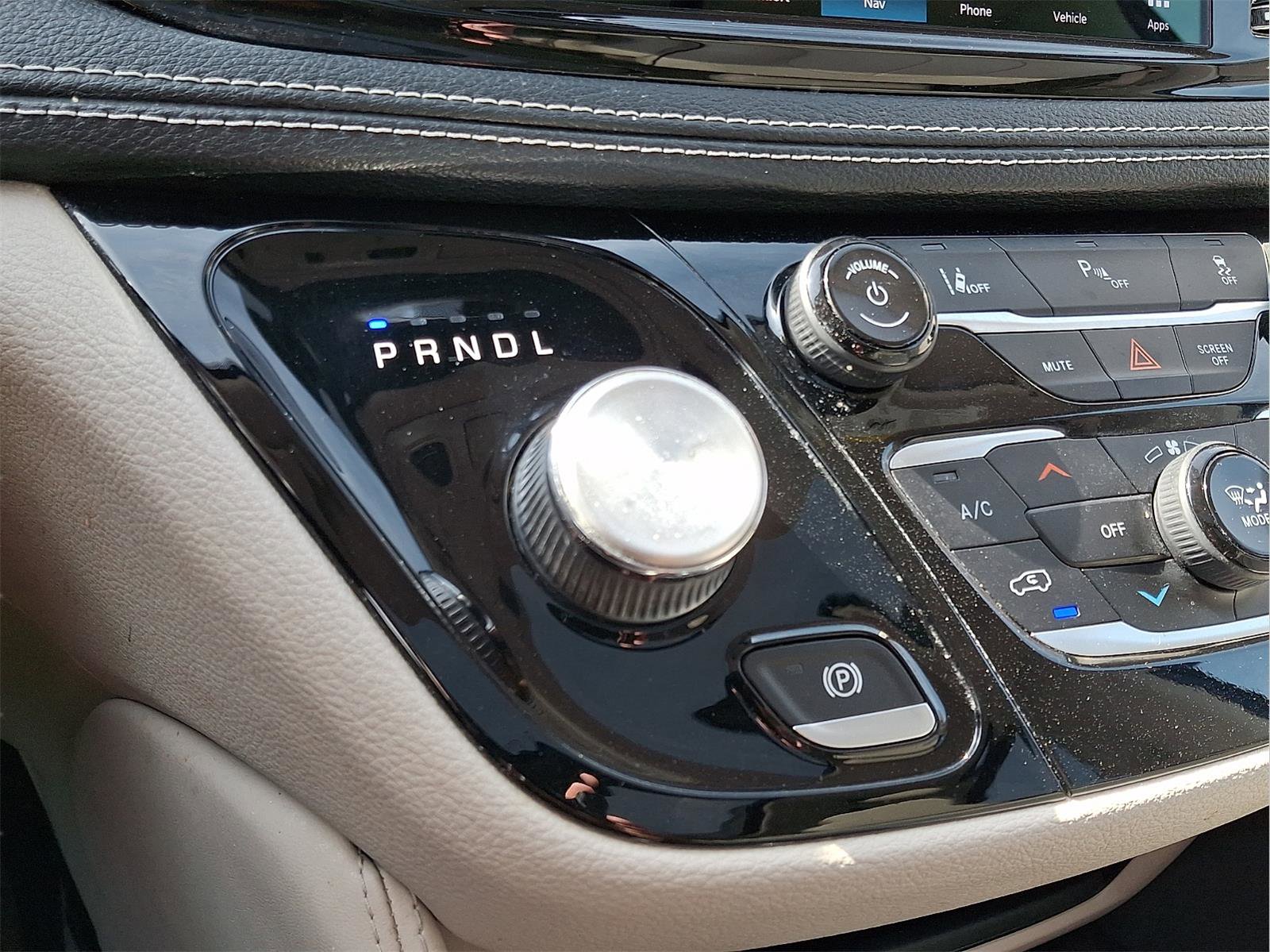 Used 2021 Chrysler Pacifica Limited image 26