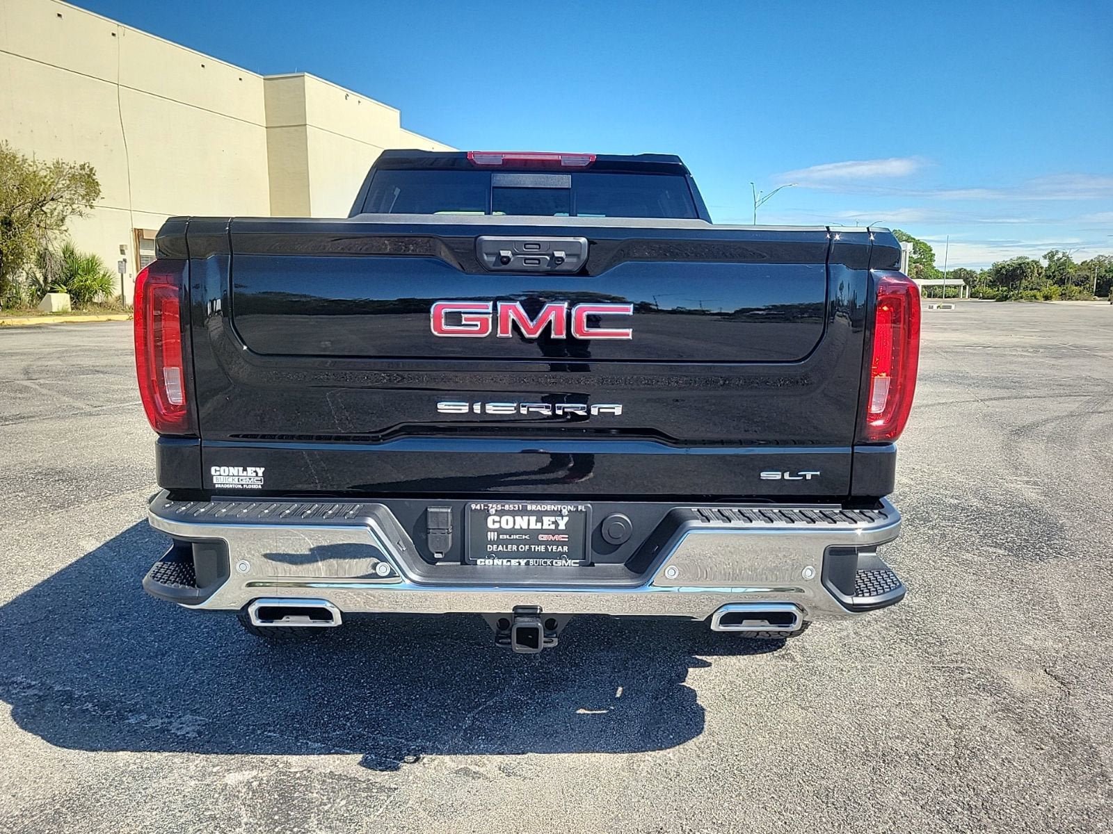 New 2026 GMC Sierra 1500 SLT w/ SLT Premium Plus Package AWD/4WD image 6