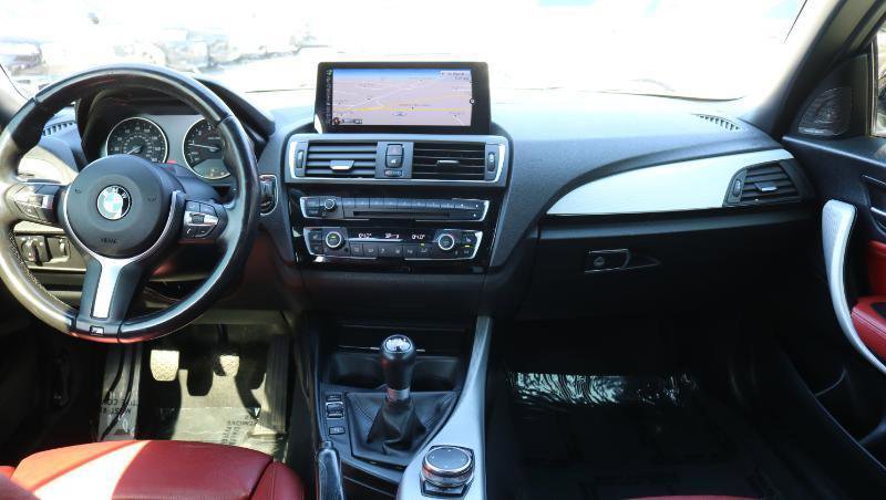 Used 2015 BMW M235i Convertible image 24