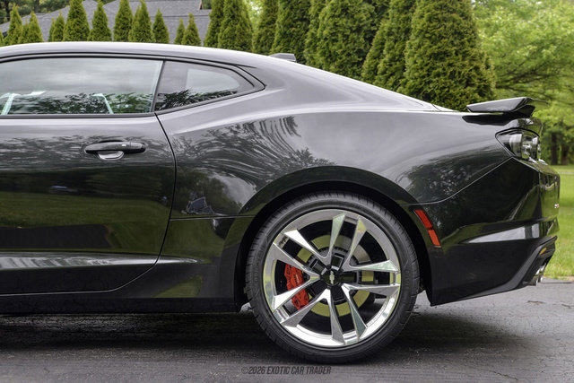 Used 2024 Chevrolet Camaro SS RWD image 5