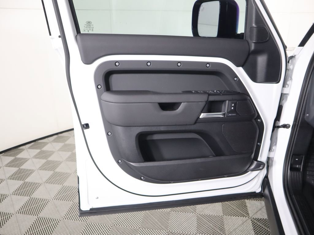 New 2026 Land Rover Defender 110 S image 25