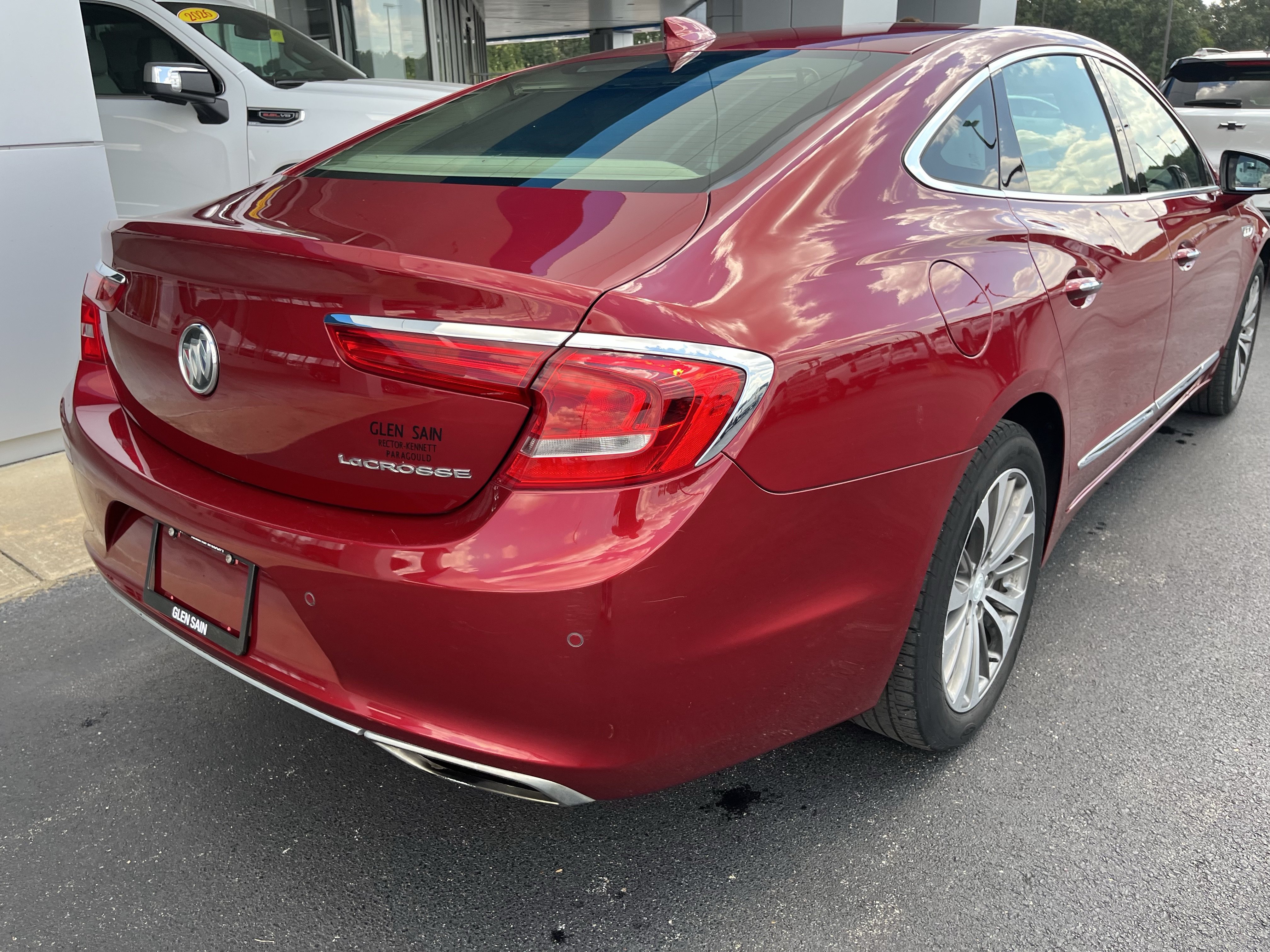 Used 2019 Buick LaCrosse Essence w/ Sun and Shade Package FWD image 7